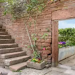 3 Bed In Wigton Oc-88035 Thursby