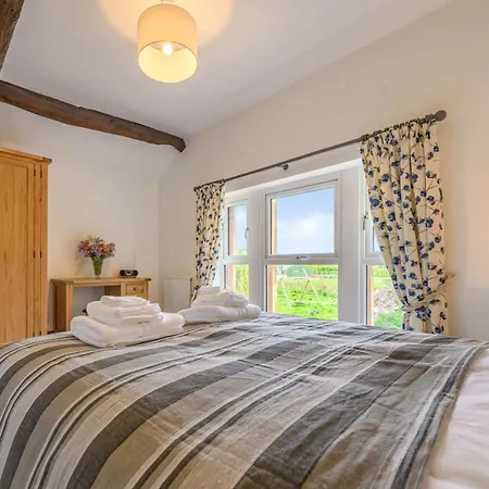 3 Bed In Caldbeck 88035